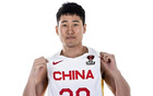中国男篮核心杨瀚森因伤缺席比赛，全队奋起直追实现惊天逆转，赛后球员评分正式出炉，五位球员表现亮眼获得高分，三人状态低迷被批评拉胯